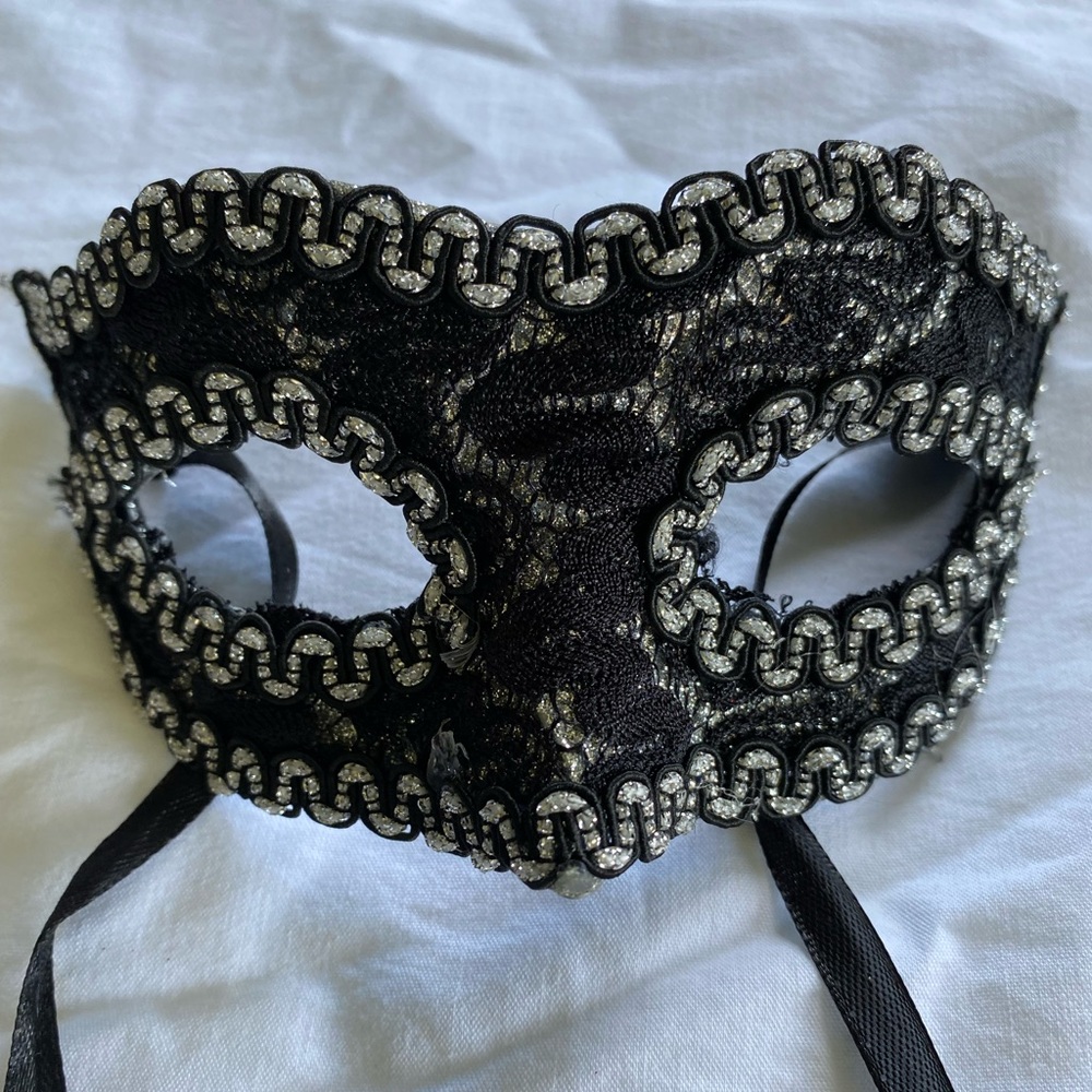 Mardi Gras mask